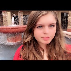 Meet your Posher, Madison